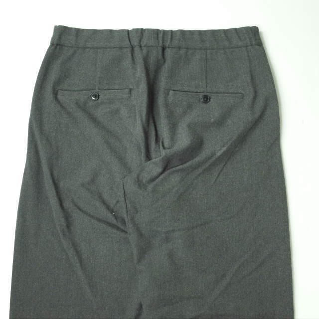 YAECA(ヤエカ)のYAECA ERGONOMIC ヤエカ エルゴノミック 日本製 2WAY Tapered Pants テーパードパンツ 13661 S CHARCOAL GRAY イージー スラックス ボトムス【中古】【YAECA ERGONOMIC】 メンズのパンツ(スラックス)の商品写真