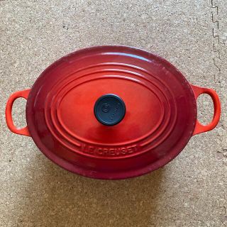 ルクルーゼ(LE CREUSET)のルクルーゼ 両手鍋 ココットオーバル 25cm チェリーレッド(鍋/フライパン)