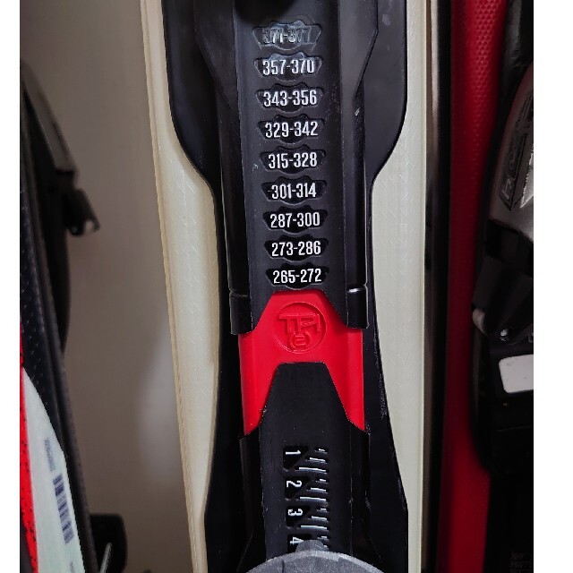 ROSSIGNOL - ロシニョールD10 Ti DEMOSTYLE 162cmの通販 by ROSSIGNOL - ロシニョールD10 Ti DEMOSTYLE 162cmの通販 by
