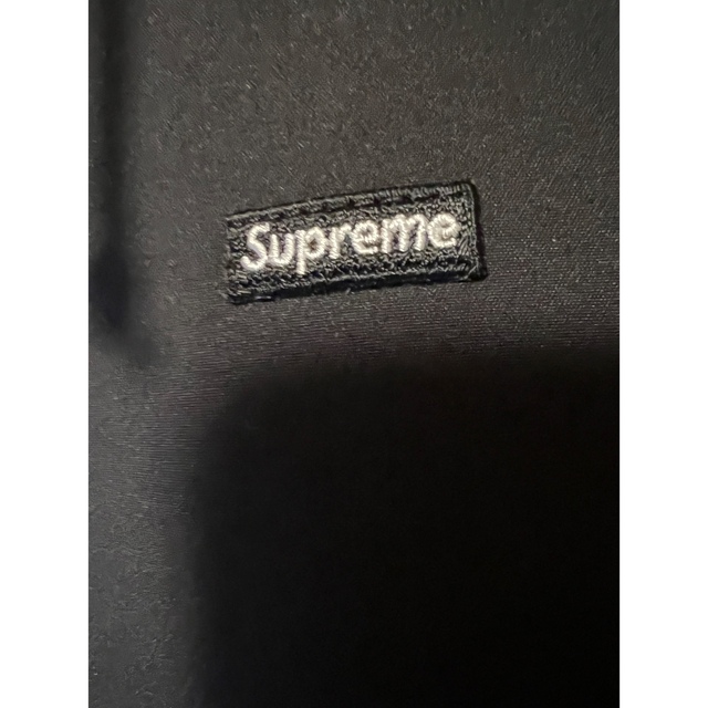 Supreme(シュプリーム)のSupreme ミニボックスロゴGORETEX パーカー　ジャンパー メンズのトップス(パーカー)の商品写真