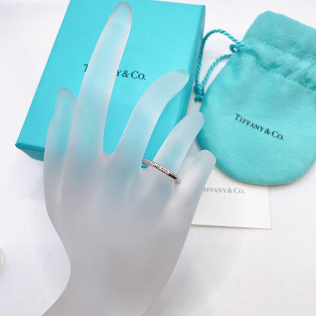 Tiffany & Co.(ティファニー)のティファニー　クラシックバンド 3Pダイヤモンドリング　Pt950 7.5号 レディースのアクセサリー(リング(指輪))の商品写真