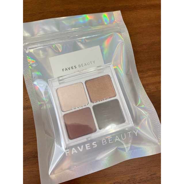 faves beauty イエベ秋　新品　アイシャドウパレット　オータムリーブス コスメ/美容のベースメイク/化粧品(アイシャドウ)の商品写真