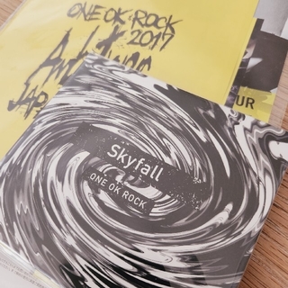 ワンオクロック(ONE OK ROCK)の【りょう様専用】ONE OK ROCK 会場限定CD Skyfall 新品未開封(ポップス/ロック(邦楽))