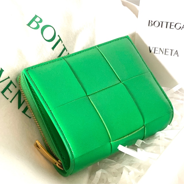 一流の品質 Bottega Veneta ❤️国内完売❤️ボッテガヴェネタ 二つ折りファスナーウォレット パラキート 財布 