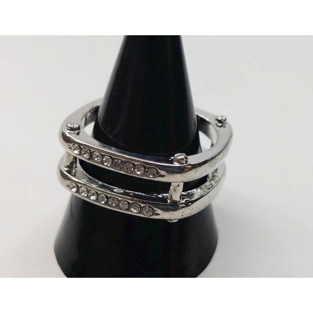 【２８号】２連ラインストーン　ダブル　リング　指輪　　ロック メンズのアクセサリー(リング(指輪))の商品写真