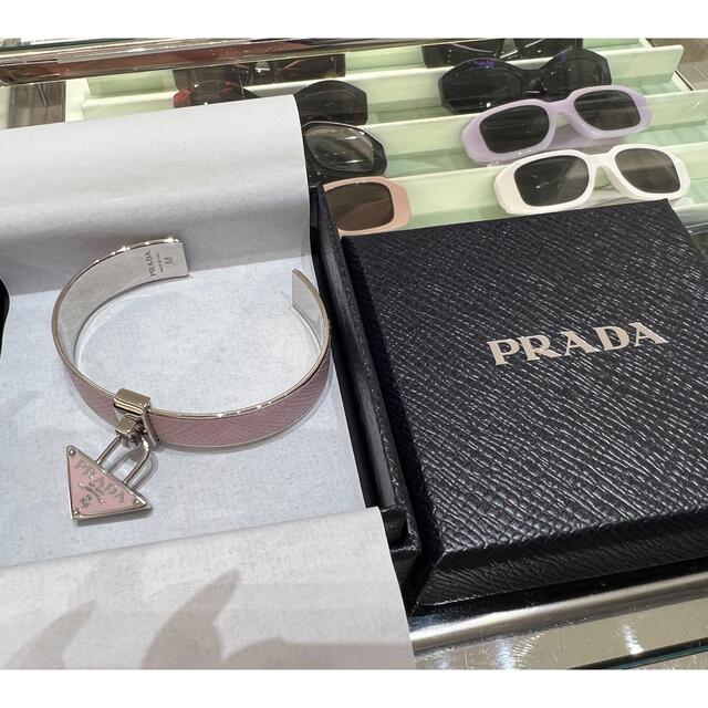 PRADA(プラダ)のプラダ　新品未使用　ブレスレット メンズのアクセサリー(ブレスレット)の商品写真