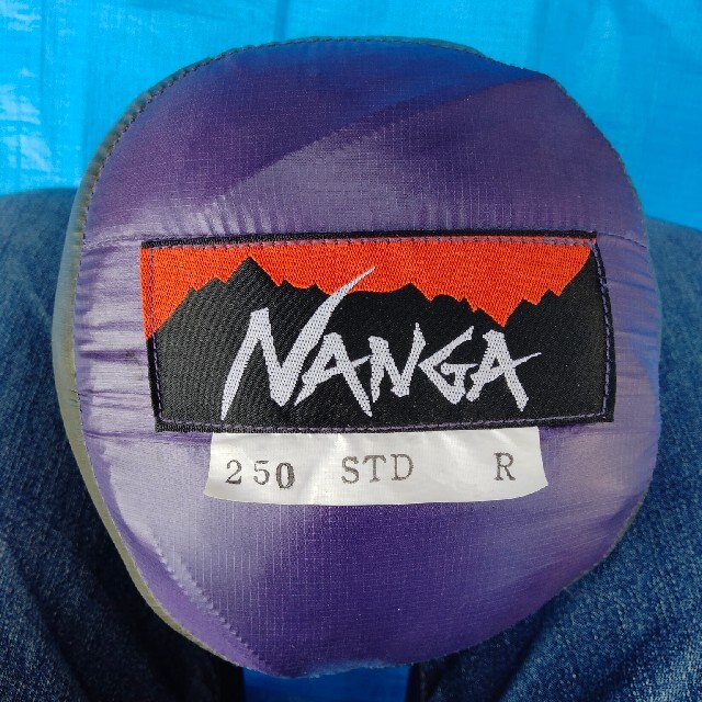 NANGA(ナンガ)のNANGA 250 STD R スポーツ/アウトドアのアウトドア(寝袋/寝具)の商品写真