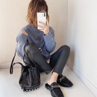 ザラ(ZARA)のZARA フェイクレザーレギンス(レギンス/スパッツ)