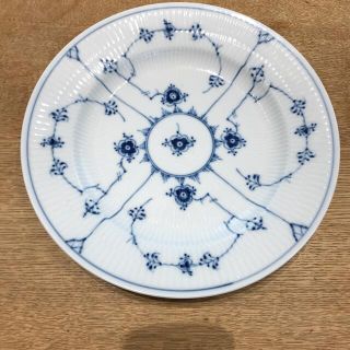 ロイヤルコペンハーゲン(ROYAL COPENHAGEN)のレア　ロイヤルコペンハーゲンブルーフルーテッドプレインスプレート25センチ(食器)