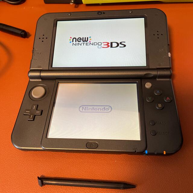 Newニンテンドー3DS LL メタリックブラック - 携帯用ゲーム本体 Newニンテンドー3DS LL メタリックブラック - 携帯用ゲーム本体