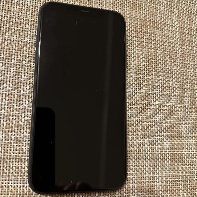 iPhone(アイフォーン)のiPhone 11 本体 256GB ブラック 中古 本体のみ箱無し スマホ/家電/カメラのスマートフォン/携帯電話(スマートフォン本体)の商品写真