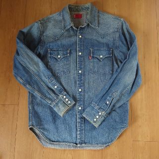 リーバイス(Levi's)のリーバイス レッドタブ★メンズL デニムシャツ(Gジャン/デニムジャケット)