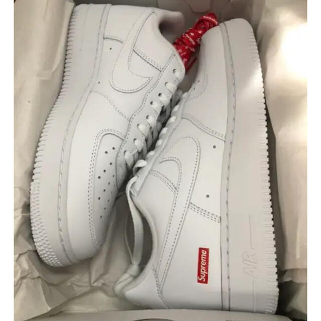 Supreme Nike Air Force 1 Low