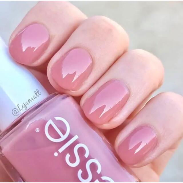 Essie(エッシー)の新品未使用　essie（エッシー）676  コスメ/美容のネイル(マニキュア)の商品写真