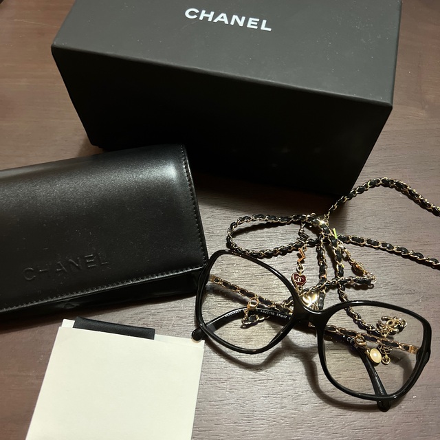 CHANEL - CHANELチェーンメガネ♡新作♡新品未使用の通販 by ds shop CHANEL - CHANELチェーンメガネ♡新作♡新品未使用の通販 by ds shop