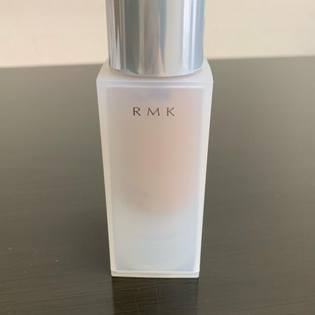 RMK(アールエムケー)のRMK ジェルクリーミィファンデーション101 コスメ/美容のベースメイク/化粧品(ファンデーション)の商品写真