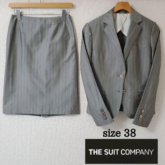 THE SUIT COMPANY(スーツカンパニー)のTHE SUIT COMPANY  スーツカンパニー　スカートスーツ　シルク混 レディースのフォーマル/ドレス(スーツ)の商品写真