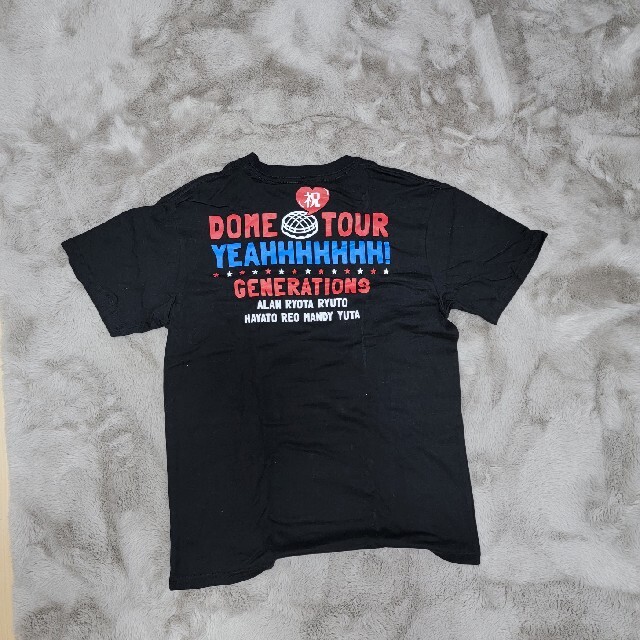 GENERATIONS(ジェネレーションズ)のGENERATIONS　ツアーTシャツ　ブラック　Mサイズ　美品 エンタメ/ホビーのタレントグッズ(ミュージシャン)の商品写真