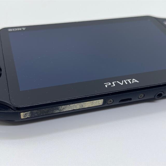 PlayStation Vita(プレイステーションヴィータ)のPlayStation®Vita（PCH-2000シリーズ） Wi-Fiモデル エンタメ/ホビーのゲームソフト/ゲーム機本体(携帯用ゲーム機本体)の商品写真