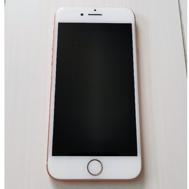 iPhone(アイフォーン)の中古美品　iPhone8 ゴールド64GB simロック解除済 スマホ/家電/カメラのスマートフォン/携帯電話(スマートフォン本体)の商品写真