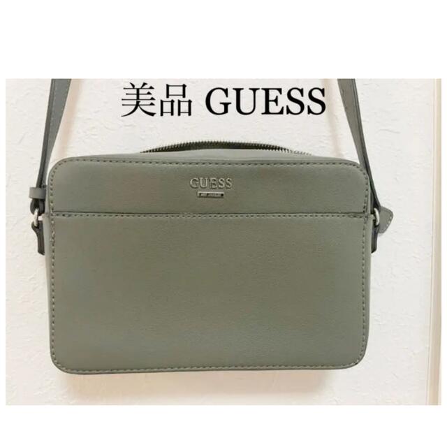 GUESS(ゲス)の週末限定値下げ GUESSスクエア ショルダーバッグ レディースのバッグ(ショルダーバッグ)の商品写真