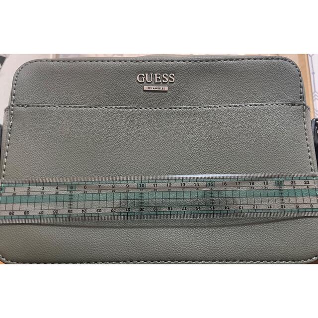 GUESS(ゲス)の週末限定値下げ GUESSスクエア ショルダーバッグ レディースのバッグ(ショルダーバッグ)の商品写真