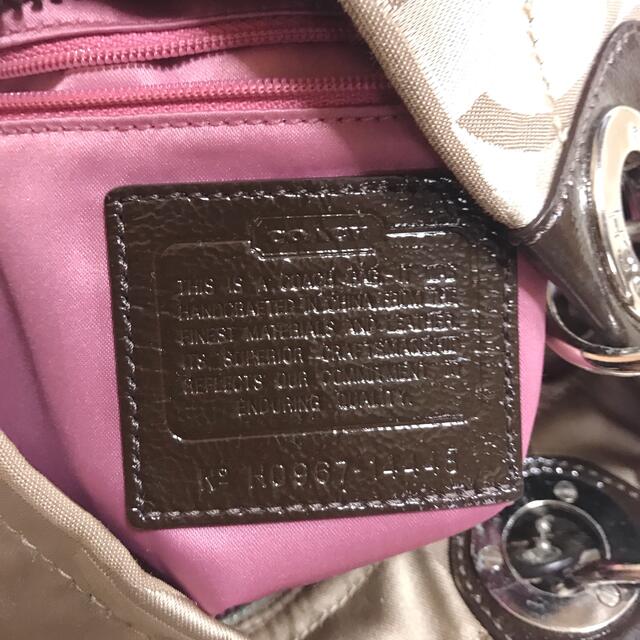 COACH(コーチ)の【美品】 COACH  2way シグネチャー ショルダーバッグ トートバッグ レディースのバッグ(ショルダーバッグ)の商品写真