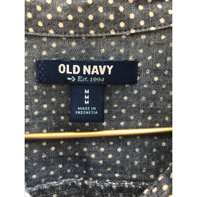 Old Navy(オールドネイビー)の【オールドネイビー】ダンガリーシャツ／綿シャツ《レディースM》 レディースのトップス(シャツ/ブラウス(長袖/七分))の商品写真