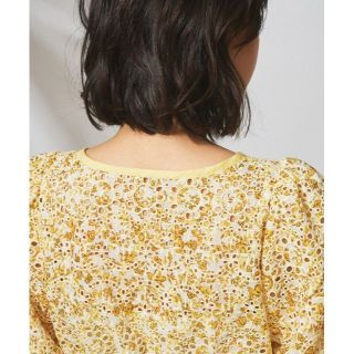 GRACE CONTINENTAL - グレースコンチネンタル 刺繍トップス イエロー