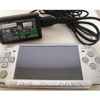 プレイステーションポータブル(PlayStation Portable)のPSP本体 ジャンク品(携帯用ゲーム機本体)