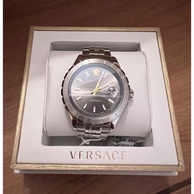 【新品未使用】VERSACE Hellenyium GMT ヴェルサーチェ 格安販売中 swim.main.jp