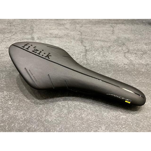 フィジーク Fizik アリオネ00  フルカーボン　超軽量　最上位モデルパーツ