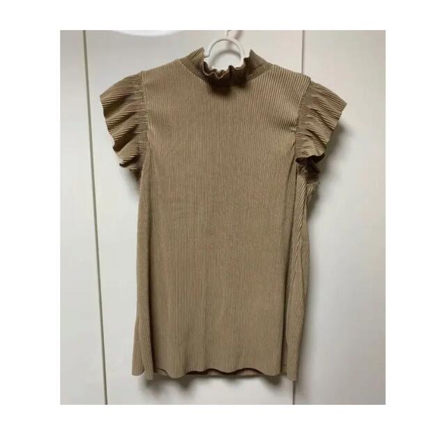 ZARA(ザラ)のzara ザラ フリル カットソー トップス  レディースのトップス(シャツ/ブラウス(半袖/袖なし))の商品写真