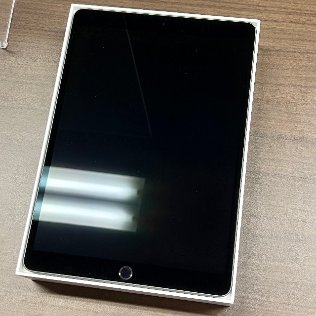 さま専用」iPad Air 10.5インチ 第3世代 Wi-Fi 64GB 格安 48%割引 www