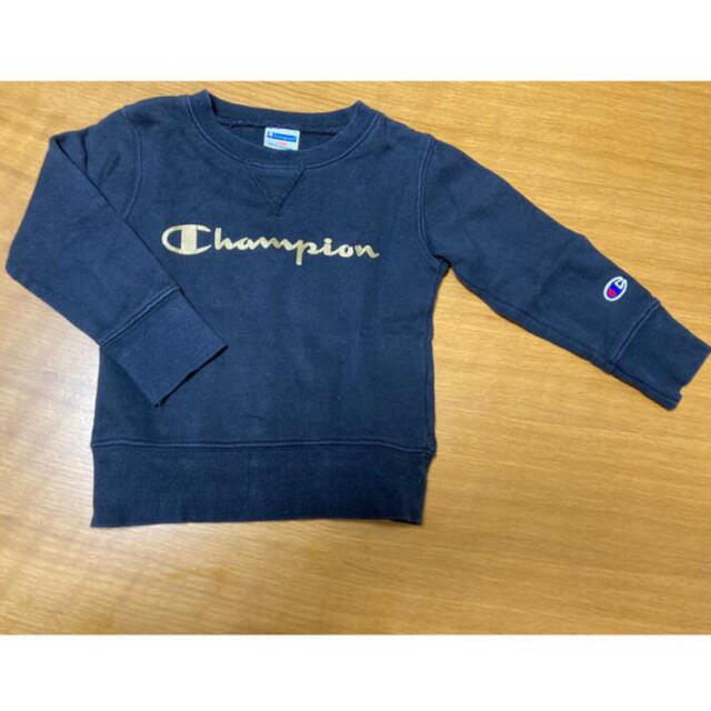 Champion(チャンピオン)の100サイズ トレーナー キッズ/ベビー/マタニティのキッズ服男の子用(90cm~)(Tシャツ/カットソー)の商品写真