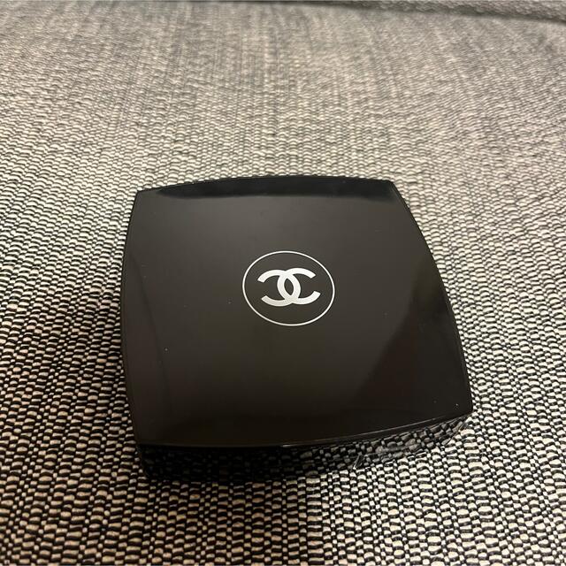 CHANEL プードゥル ルミエール