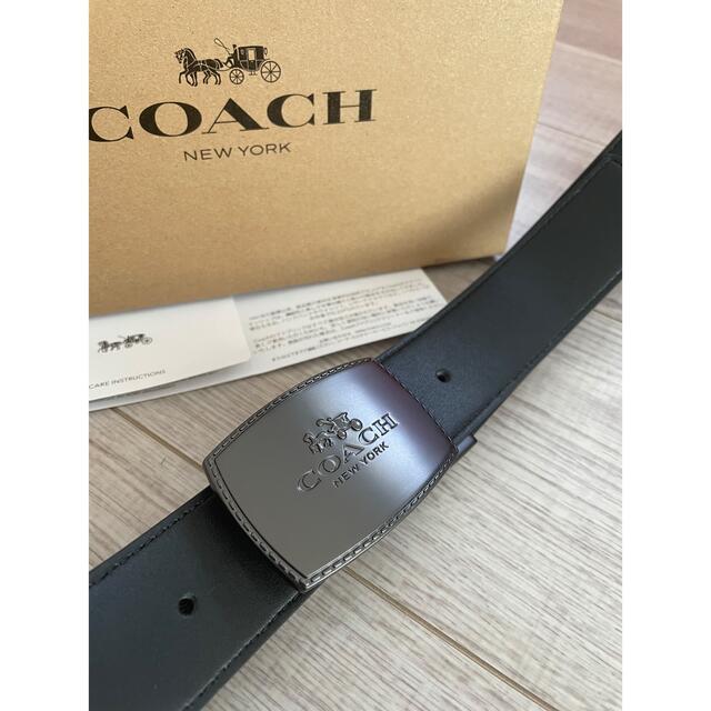 COACH(コーチ)の限定価格COACH3点セットシグネチャーフリーサイズリバーシブルベルト専用箱付き メンズのファッション小物(ベルト)の商品写真