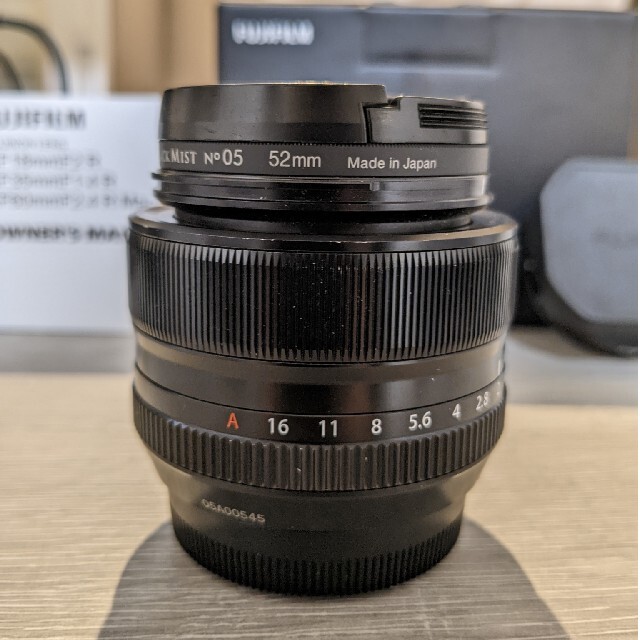 富士フイルム(フジフイルム)のFUJIFILM 単焦点レンズ XF35mm f1.4 R スマホ/家電/カメラのカメラ(レンズ(単焦点))の商品写真