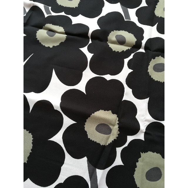 幅広type marimekko 生地 ピエニウニッコ ブラック 花柄 ウニッコ