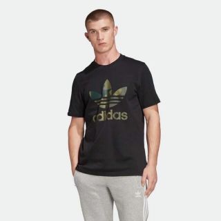 アディダス(adidas)のTシャツ(シャツ)