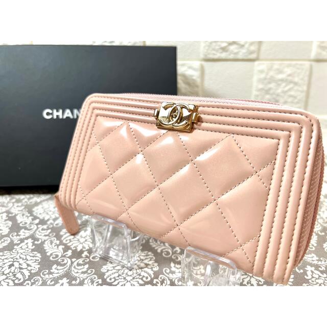 最新作安い CHANEL - 美品☆正規品☆ボーイシャネル シェブロン ピンク