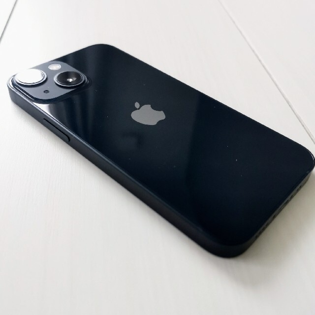 iPhone(アイフォーン)の中古美品iPhone13mini　ミッドナイト　128GB simフリー スマホ/家電/カメラのスマートフォン/携帯電話(スマートフォン本体)の商品写真