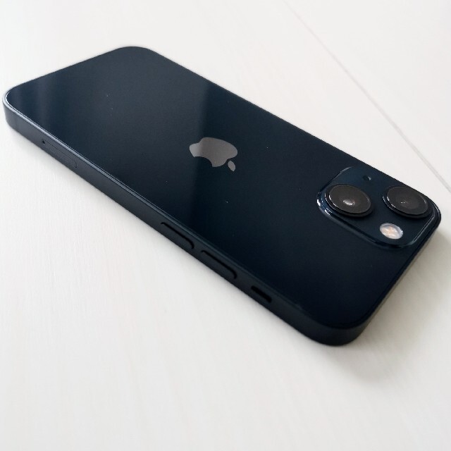 iPhone(アイフォーン)の中古美品iPhone13mini　ミッドナイト　128GB simフリー スマホ/家電/カメラのスマートフォン/携帯電話(スマートフォン本体)の商品写真