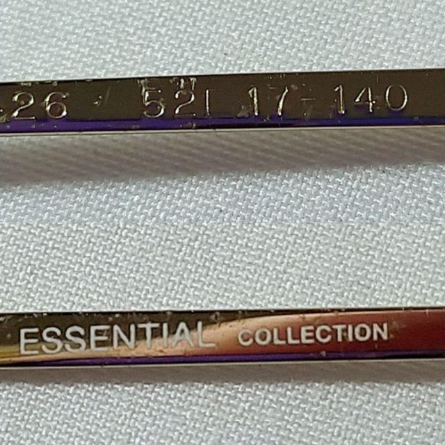 Essential(エッセンシャル)の未使用品　展示品　ESSENTIAL　collection　メガネ　フレーム レディースのファッション小物(サングラス/メガネ)の商品写真