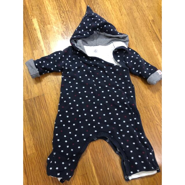 PETIT BATEAU(プチバトー)のプチバトー  アウター　星柄⭐️ キッズ/ベビー/マタニティのベビー服(~85cm)(ジャケット/コート)の商品写真