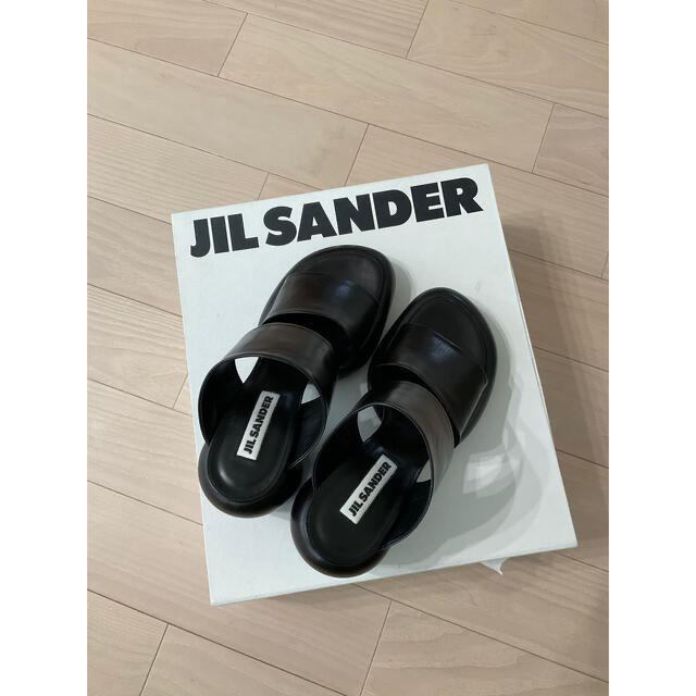 Jil Sander(ジルサンダー)の⭐︎JIL SANDER⭐︎ジルサンダー⭐︎レザーブロックヒールサンダル レディースの靴/シューズ(サンダル)の商品写真