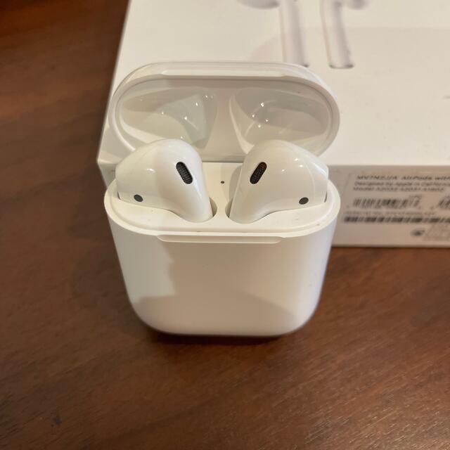 Apple(アップル)のAirPods バラ売りご相談ください スマホ/家電/カメラのオーディオ機器(ヘッドフォン/イヤフォン)の商品写真