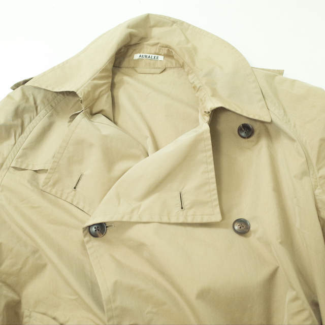 AURALEE(オーラリー)のAURALEE オーラリー 20SS 日本製 FINX POLYESTER BIG TRENCH COAT フィンクスポリエステル ビッグトレンチコート A20SC01FP 3 BEIGE アウター【中古】【AURALEE】 メンズのジャケット/アウター(トレンチコート)の商品写真