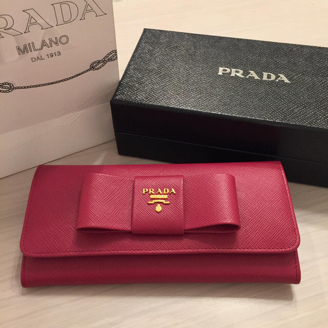 PRADA - 【SHUSHUさま専用】PRADA サフィアーノ リボン財布の通販 by mimimi777's shop｜プラダならラクマ