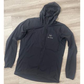 アークテリクス(ARC'TERYX)の【人気のブラック】極美品★アークテリクス　スコーミッシュフーディジャケット(ナイロンジャケット)